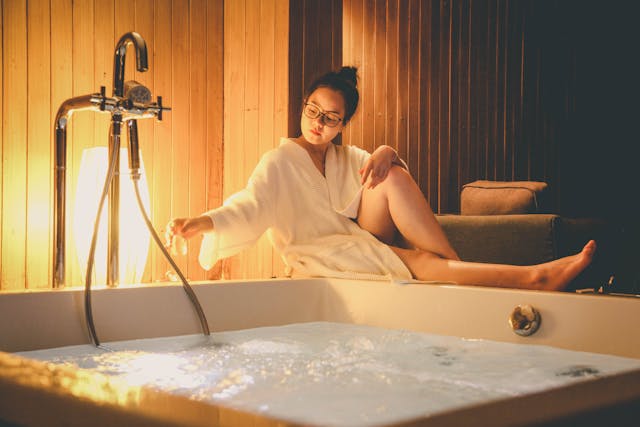 jacuzzi bath